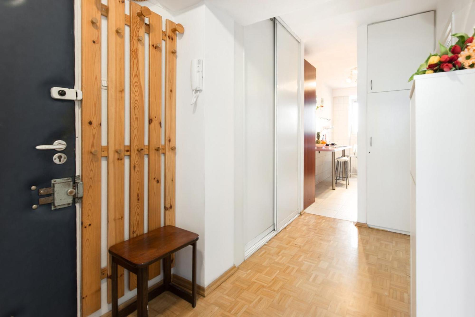 Room, Inflancka 19 Varšava Exteriér fotografie